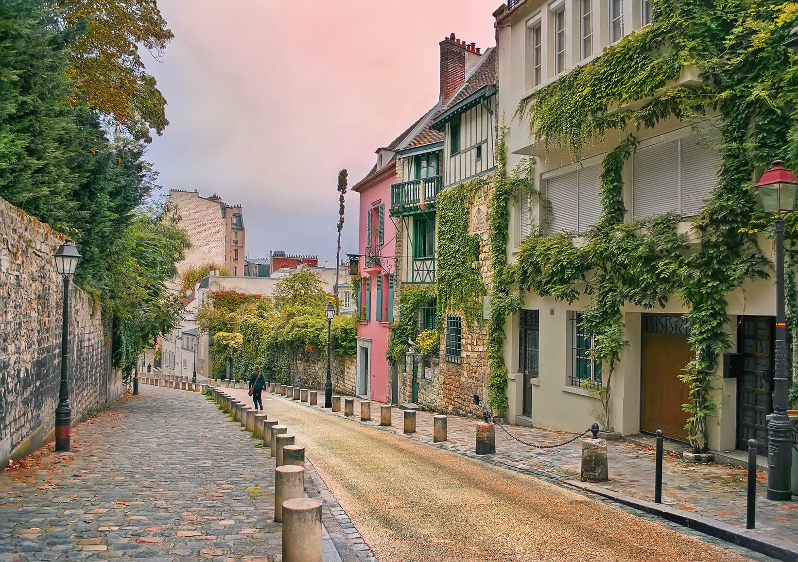 Street In Montmartre Paris In The Evening American Concierge   Explore Montmartre 