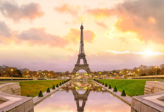 19 Unique Tips for Traveling to Paris